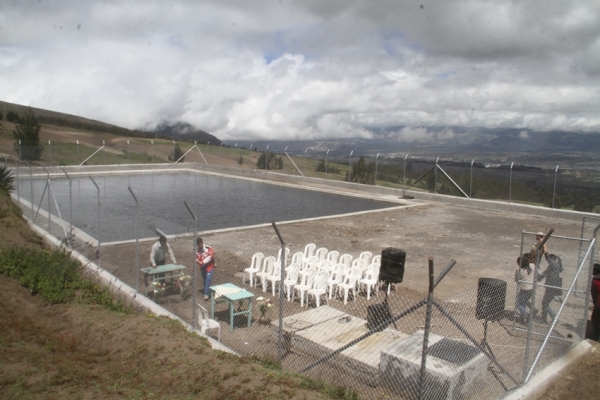 Prefectura entregó un reservorio a 120 usuarios de Laipo Grande