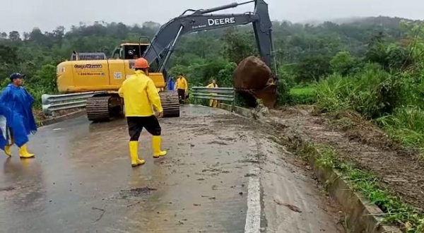 La Prefectura de Cotopaxi atiende las emergencias del invierno en territorio