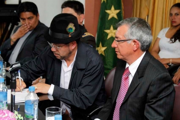 Prefectura de Cotopaxi y Municipio de Sigchos suscriben carta de intención para vialidad