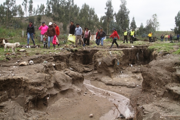 Durante el recorrido delos técnicos de la dirección de Ambiente